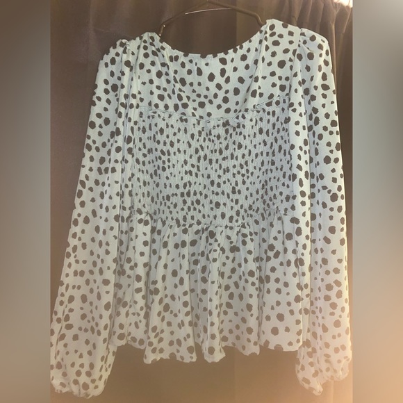 SHEIN Tops - Green & Black Blouse